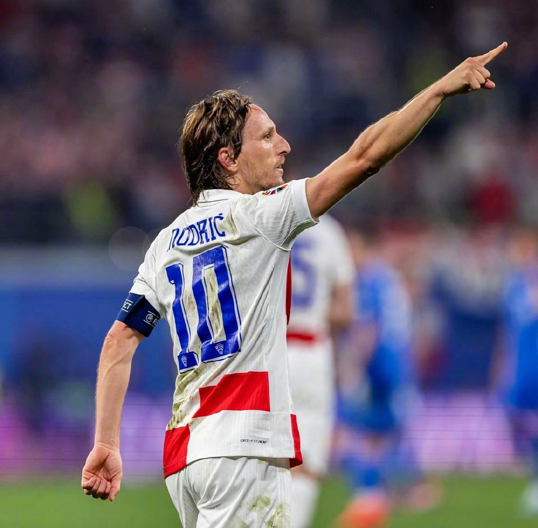 解析坦帕湾光芒队如何通过极端的防守站位对冲明星球员缺失