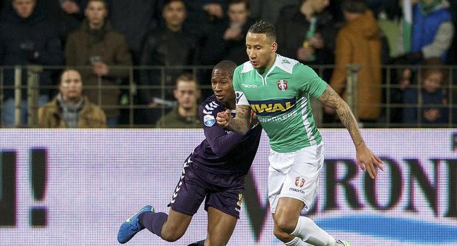 亚洲杯的警 亚洲杯的警