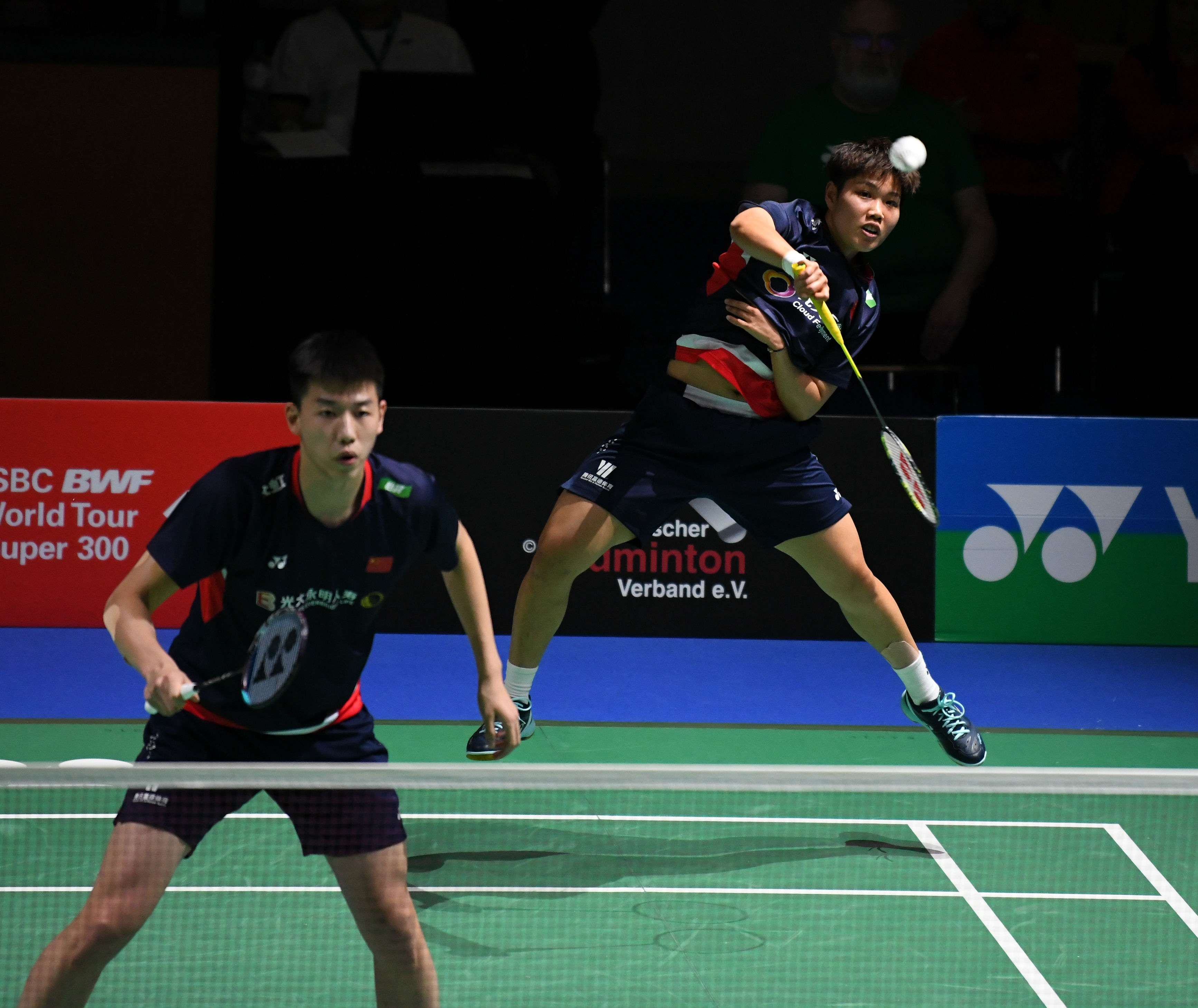 虽然在猛烈 虽然在猛烈